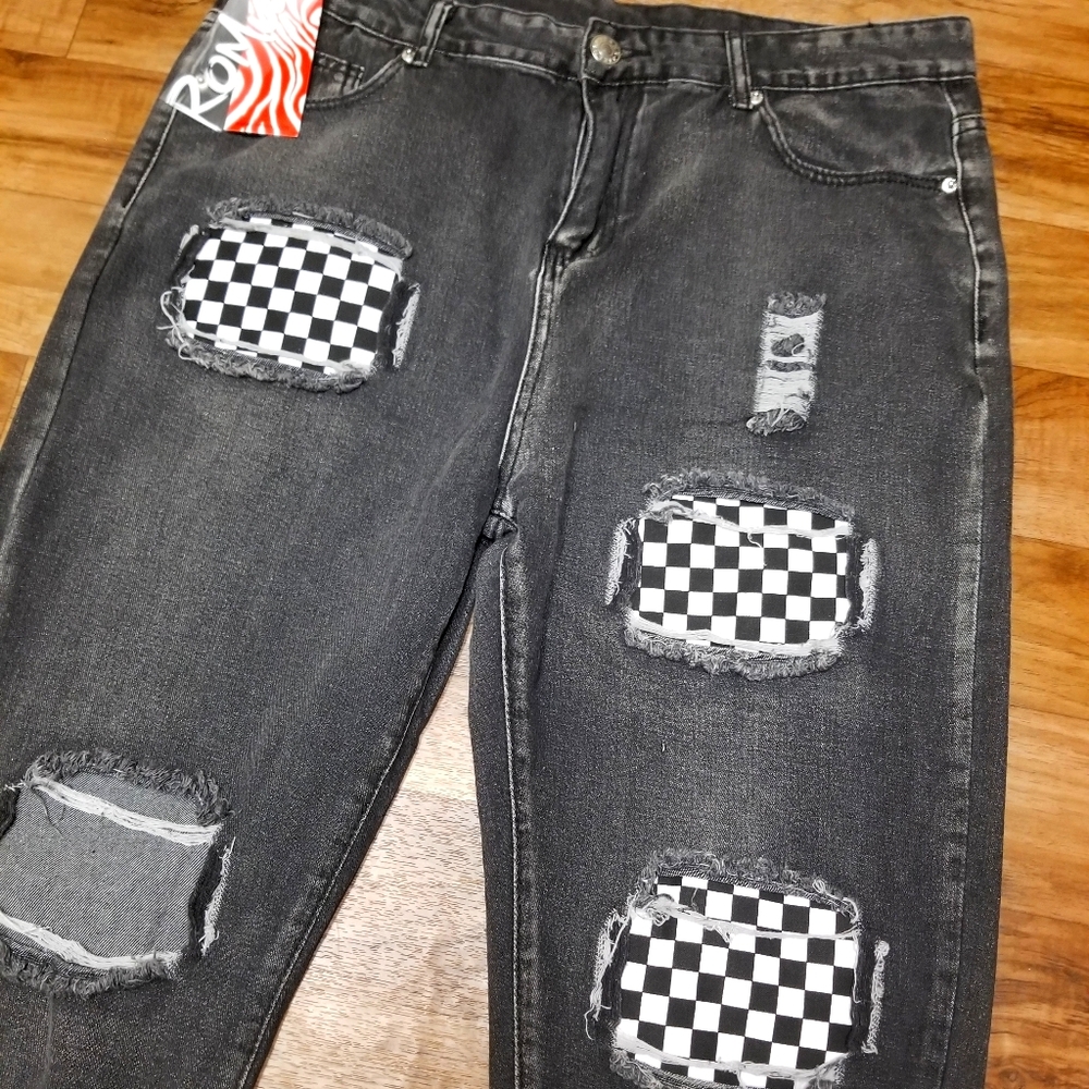 NWT!! Romwe Distressed flag jeans Sz 36x30